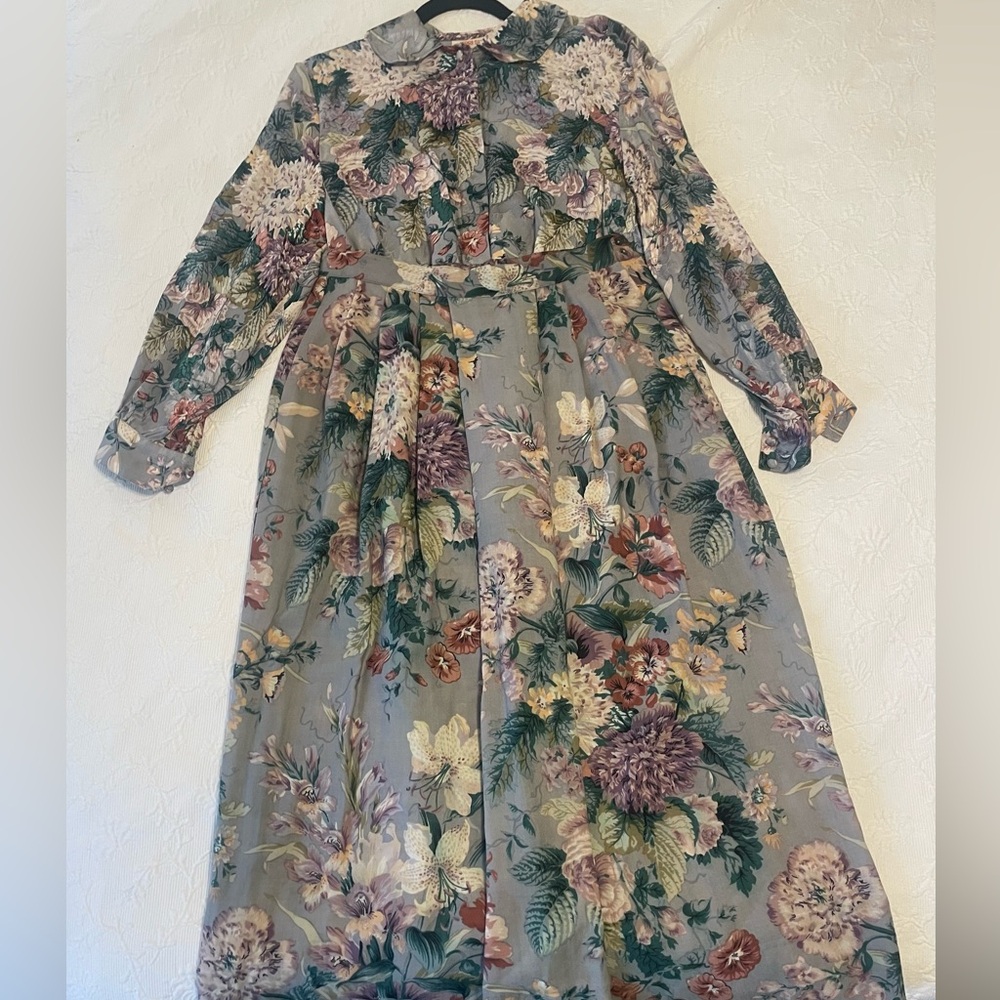Vintage Jerri Sherman matching Silk Blouse Wool skirt, Vtg size 10/ Modern Sz. 6